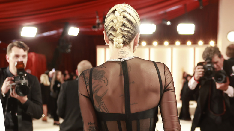 Lady Gaga posing at the Oscars