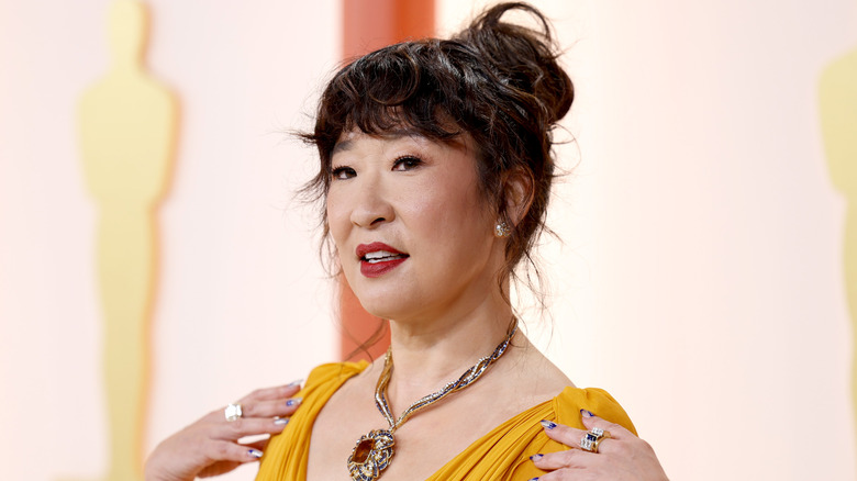 Sandra Oh on Oscars carpet