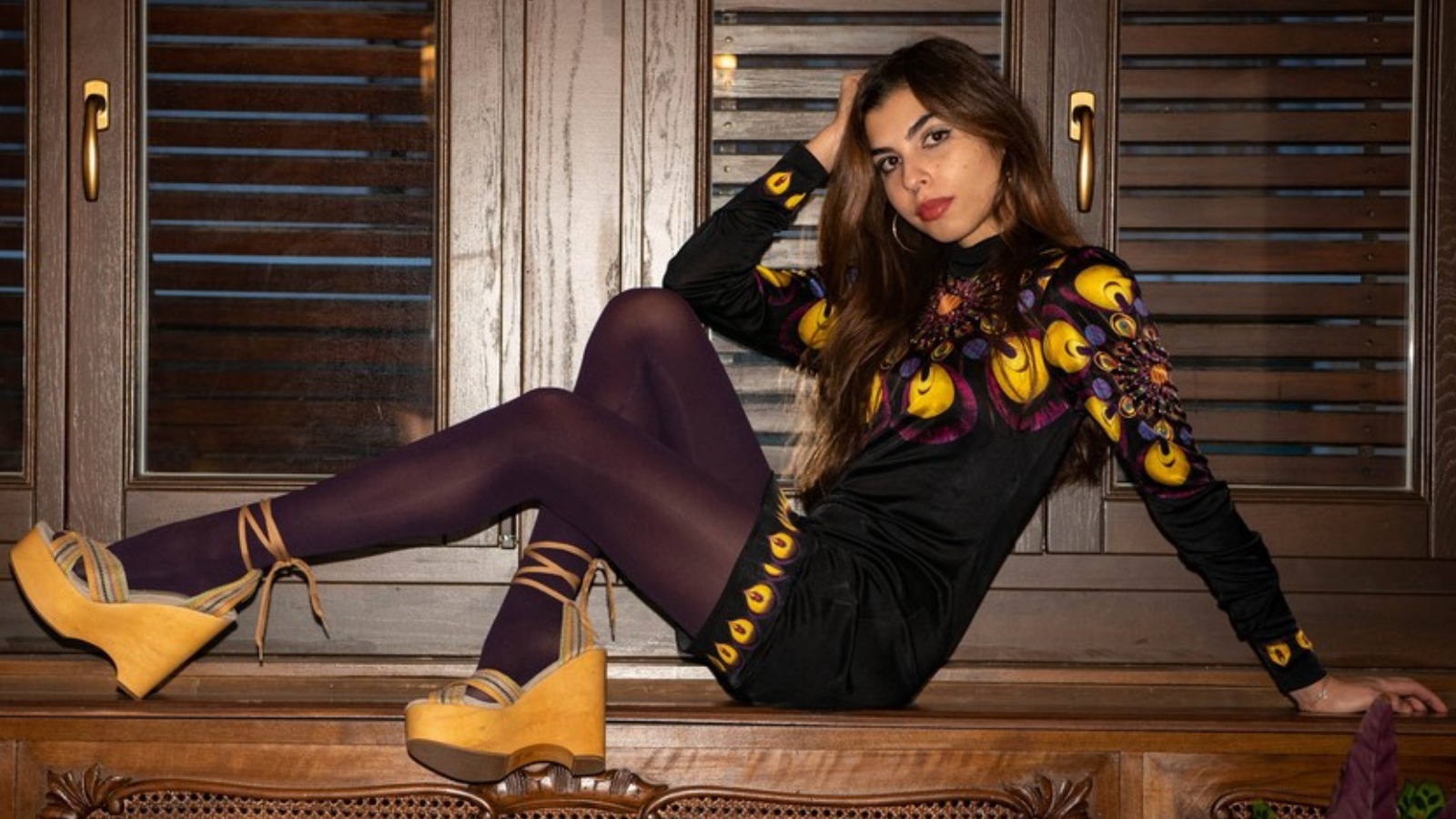 what colour tights with silver dress Black Tights with Silver Dress Outfits (33 ideas & outfits)