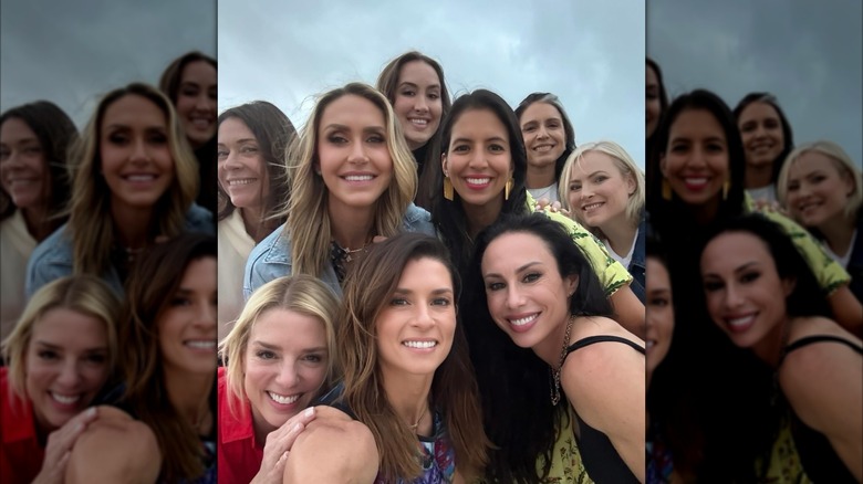Pam Bondi posing with Team Trump