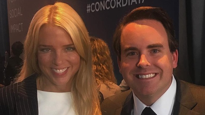 Pam Bondi and Matt Swift pose together at a Concordia Summit (2017)