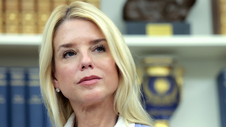 Pam Bondi attends a swearing-in ceremony in the Oval Office (2025)