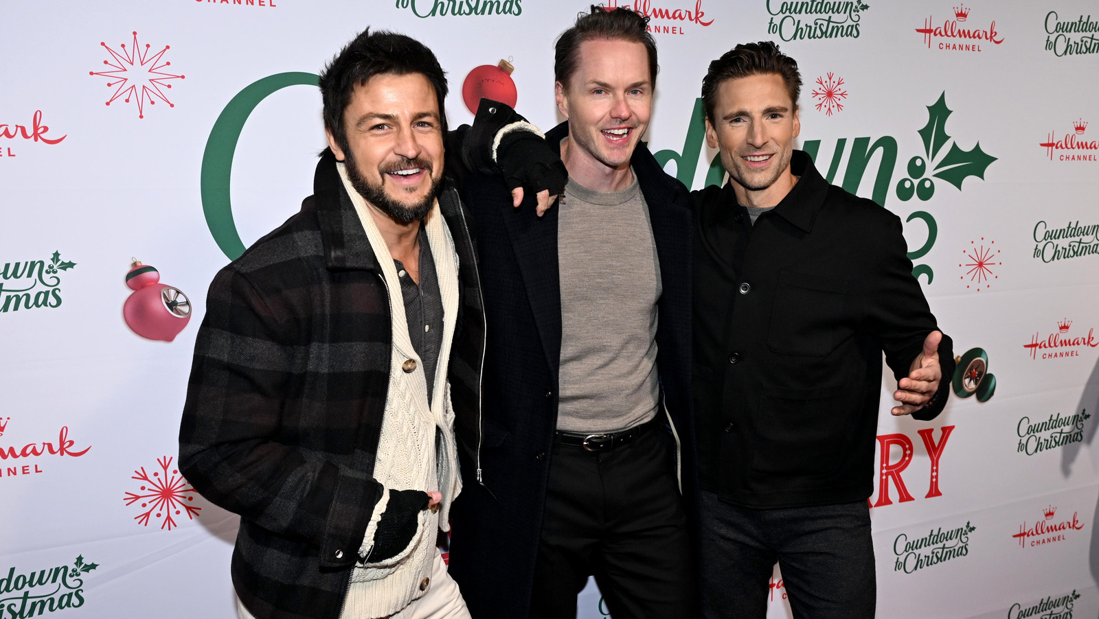 <a href="https://www.thelist.com/1715904/paul-campbell-andrew-walker-tyler-hynes-reveal-rare-on-set-chemistry/" target="_blank">Paul Campbell, Andrew Walker & Tyler Hynes Reveal To Us Why Their On-Set Chemistry Is So Rare</a>