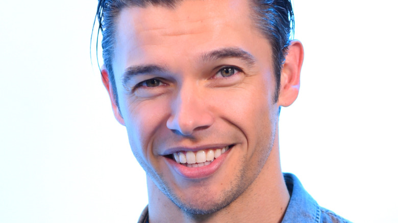 Paul Telfer smiling