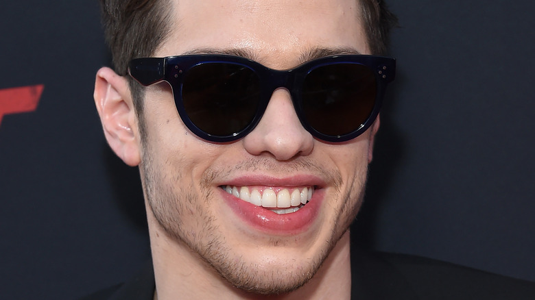 Pete Davidson posing on the red carpet