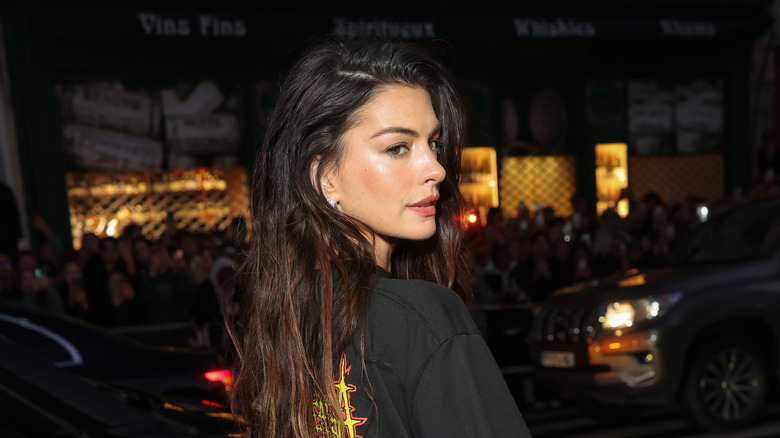 Anne Hathaway at the Balenciaga Womenswear Spring/Summer 2026 show