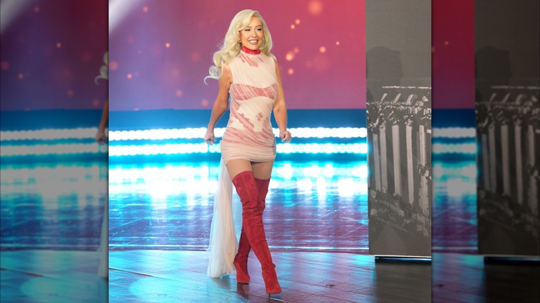 Christina Aguilera walking onstage