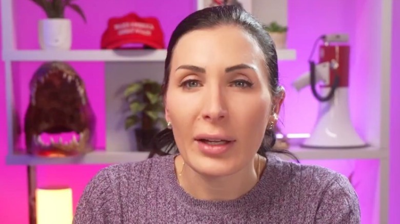 Screenshot of Laura Loomer delivering a speech on her podcast "Loomer Unleashed" (2025)