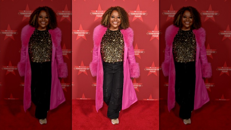 Sherri Shepherd smiling at Thanksgiving Day event