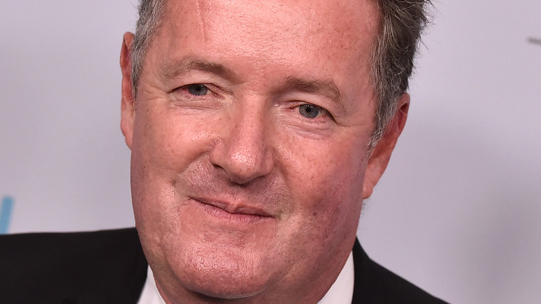 Piers Morgan posing 