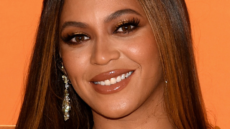 Beyonce smiling 