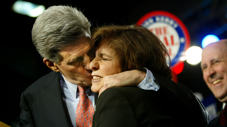 John Kerry kissing Teresa Heinz Kerry