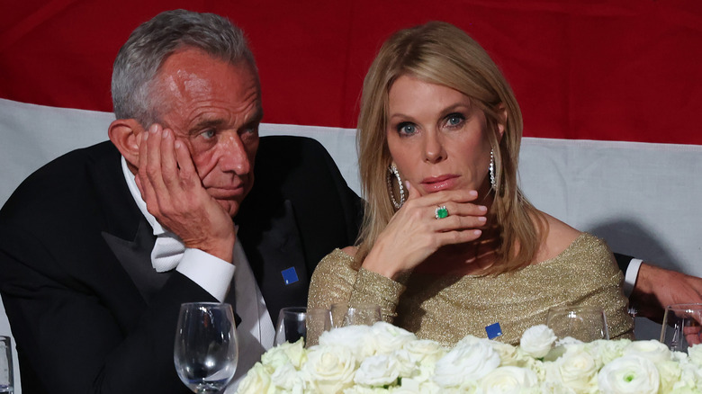 Robert F. Kennedy Jr. and Cheryl Hines at a dinner