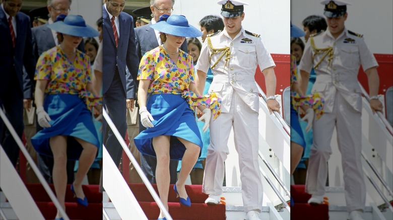 Prince Andrew and Sarah Ferguson deplane on their Mauritius tour