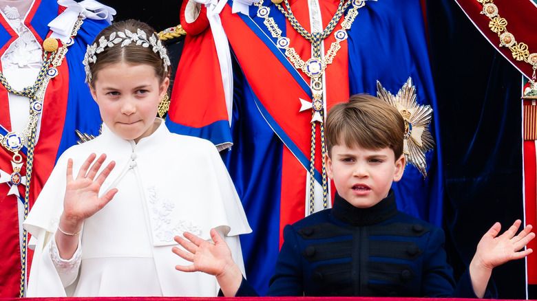 Princess Charlotte and Prince Louis waving Buckingham Palace balcony