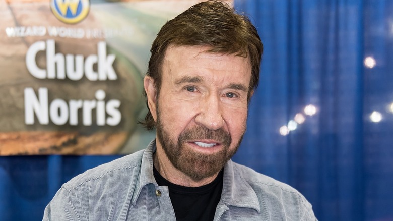 Chuck Norris at Wizard World Comic Con in 2017