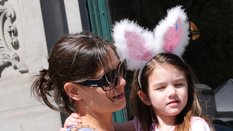 Suri Cruise bunny ears