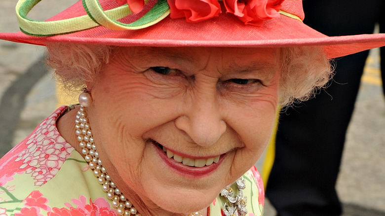 Queen Elizabeth with a pearl necklace 