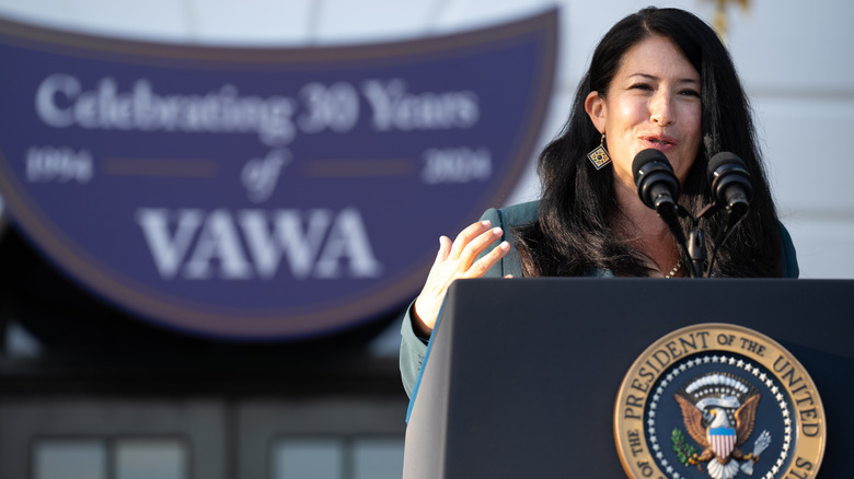 Ada Limón speaking at podium