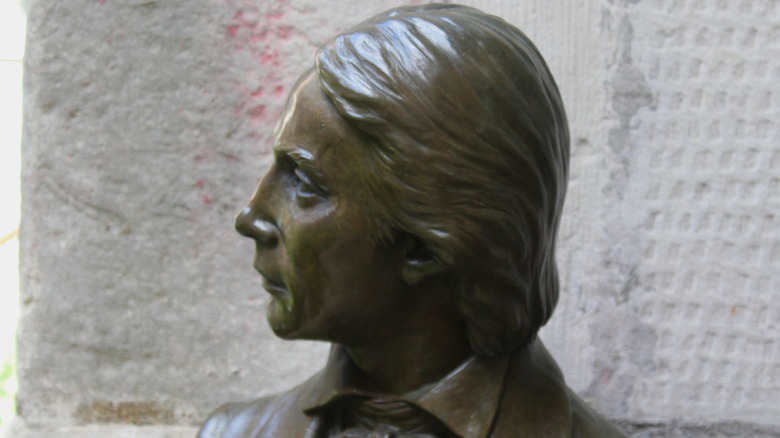 Statue of John Keats