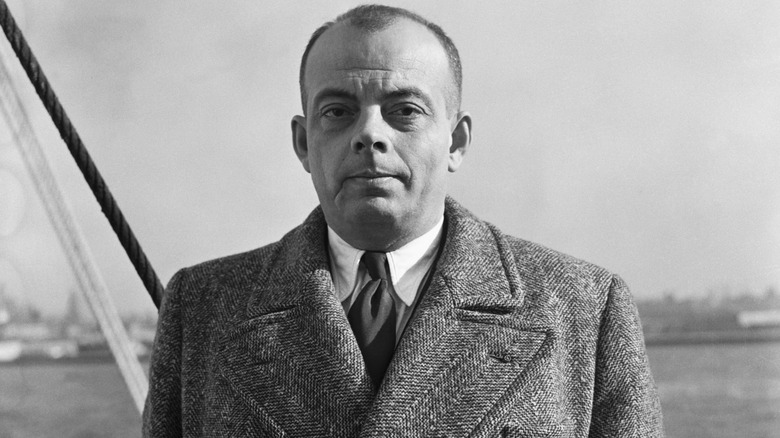 Antoine de Saint-Exupéry arrives in Lisbon