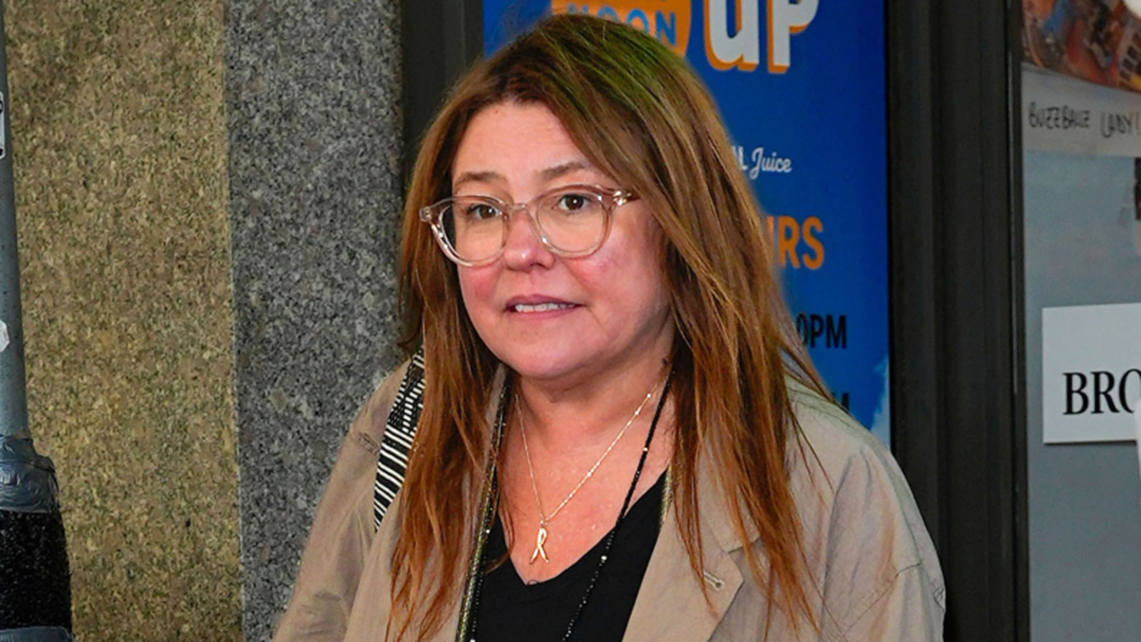 <a href="https://www.thelist.com/1909844/rachael-ray-bad-tipper-wont-help-fading-star-power/" target="_blank">Rachael Ray’s Bad Habit Won’t Do Anything To Help Her Fading Star Power</a>