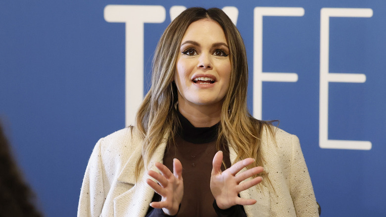 Rachel Bilson speaking