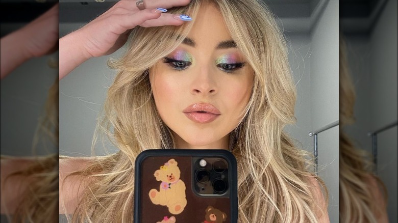 @Jillpowellglam rainbow makeup on Sabrina Carpenter