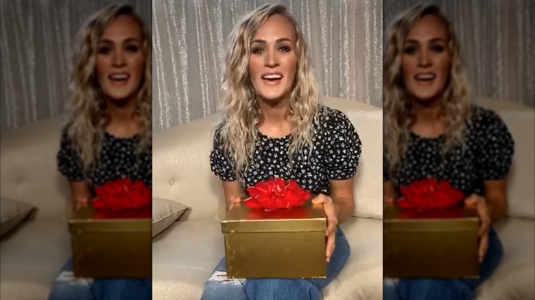 Carrie Underwood speaking