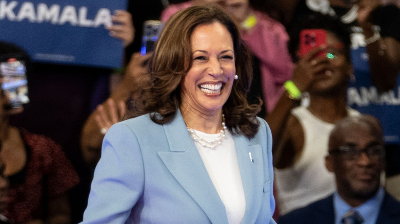 Kamala Harris walking in front of crowd