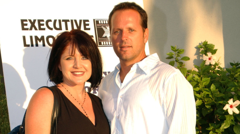 (l-r): Tina Yothers and her husband, Robert Kaiser, posing on the red carpet