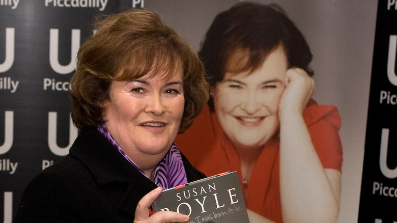 Susan Boyle with book