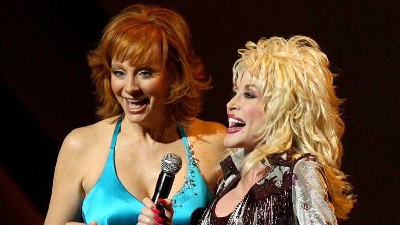 Reba McEntire and Dolly Parton singing together