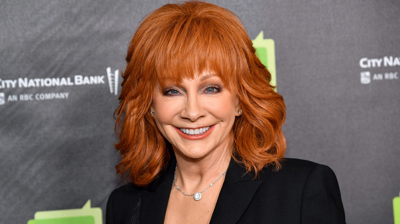 Reba McEntire modern day, medium full hair