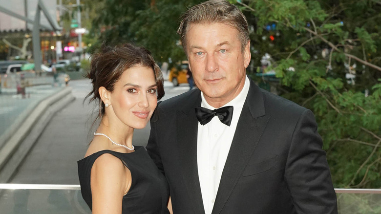 Hilaria and Alec Baldwin posing