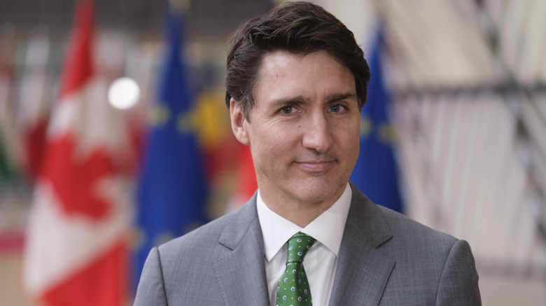 Justin Trudeau with a green tie at the European Union headquarters in 2025