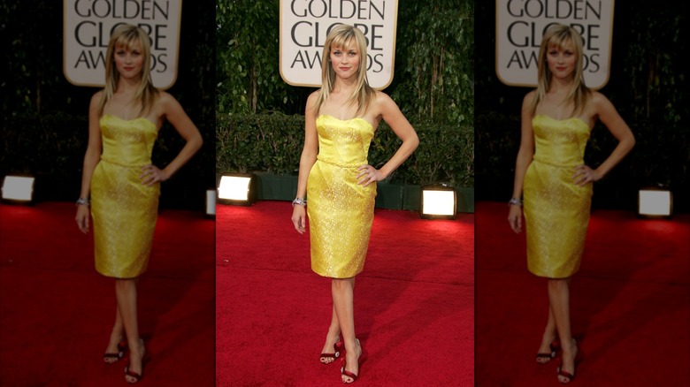 Reese Witherspoon in a canary dress at the 2007 Golden Globes