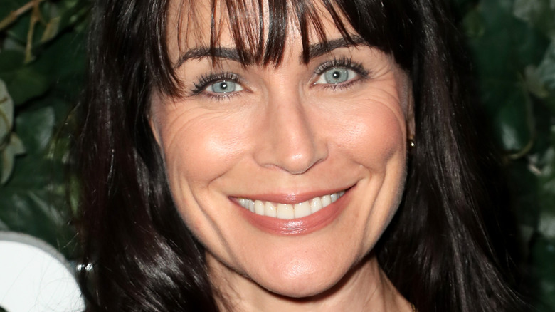 Rena Sofer smiling on red carpet