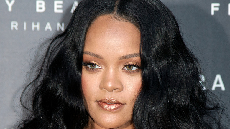 Rihanna at event 