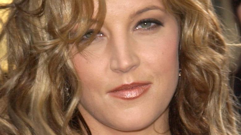 Lisa Marie Presley curly hair