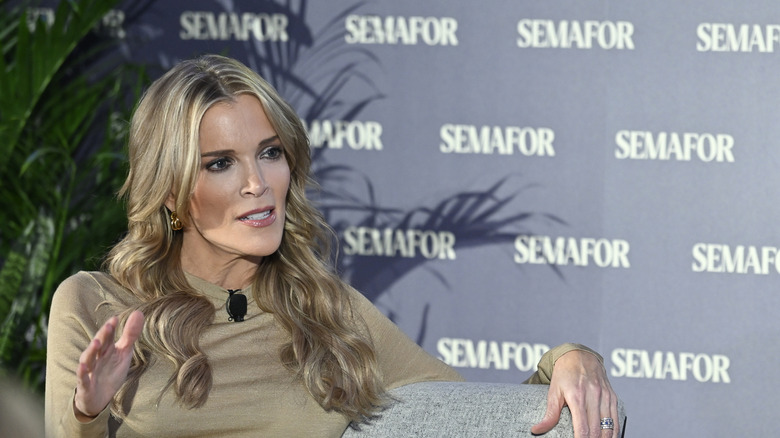 Megyn Kelly speaking during a event