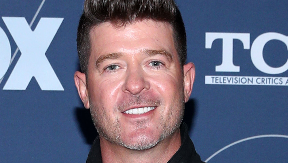 Robin Thicke smiling