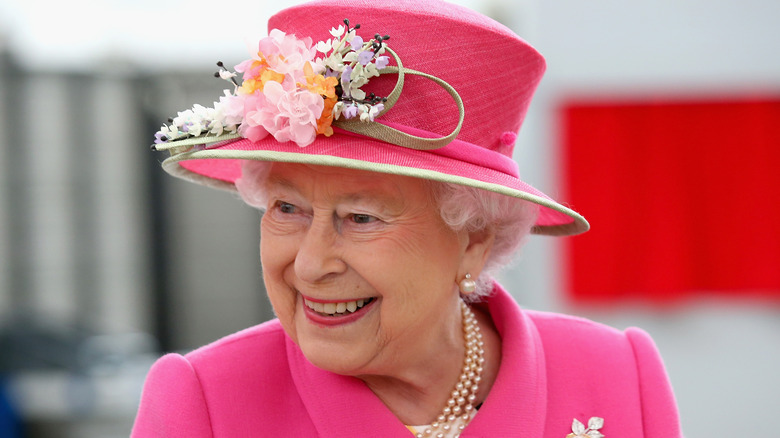 Queen Elizabeth appears in 2016