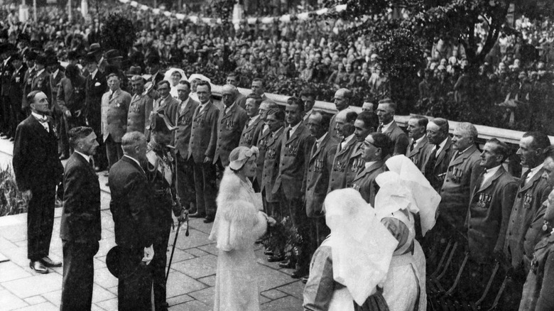 Queen Mother on a walkabout