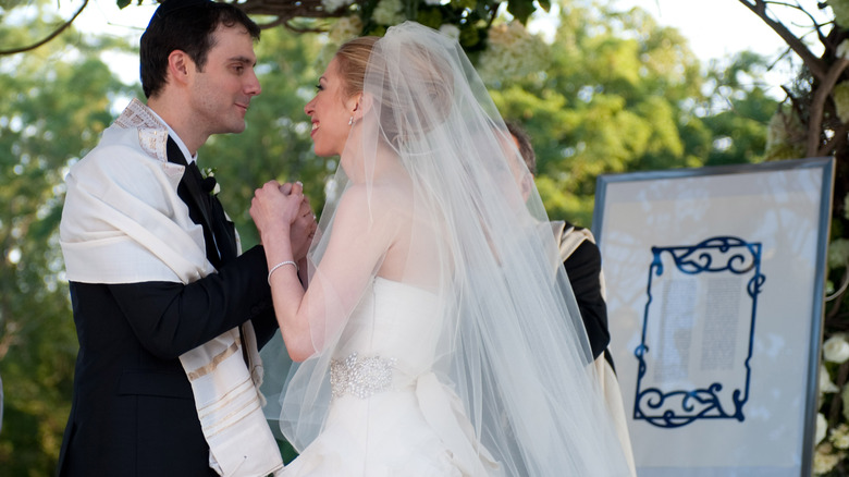 Chelsea Clinton marrying Marc Mezvinsky