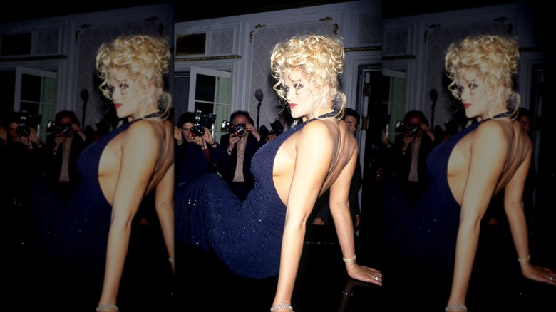 Anna Nicole Smith posing at her Playmate of the Year party