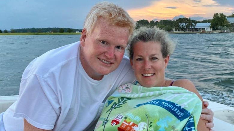Alex Murdaugh and Maggie Murdaugh posing in 2020