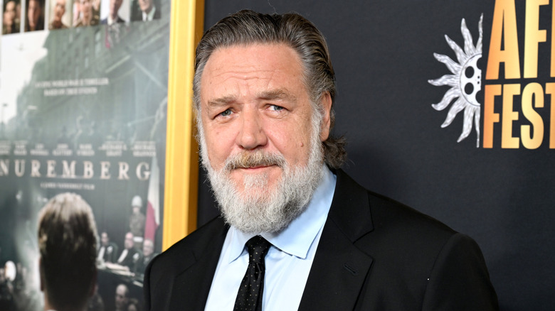 Russell Crowe smiling