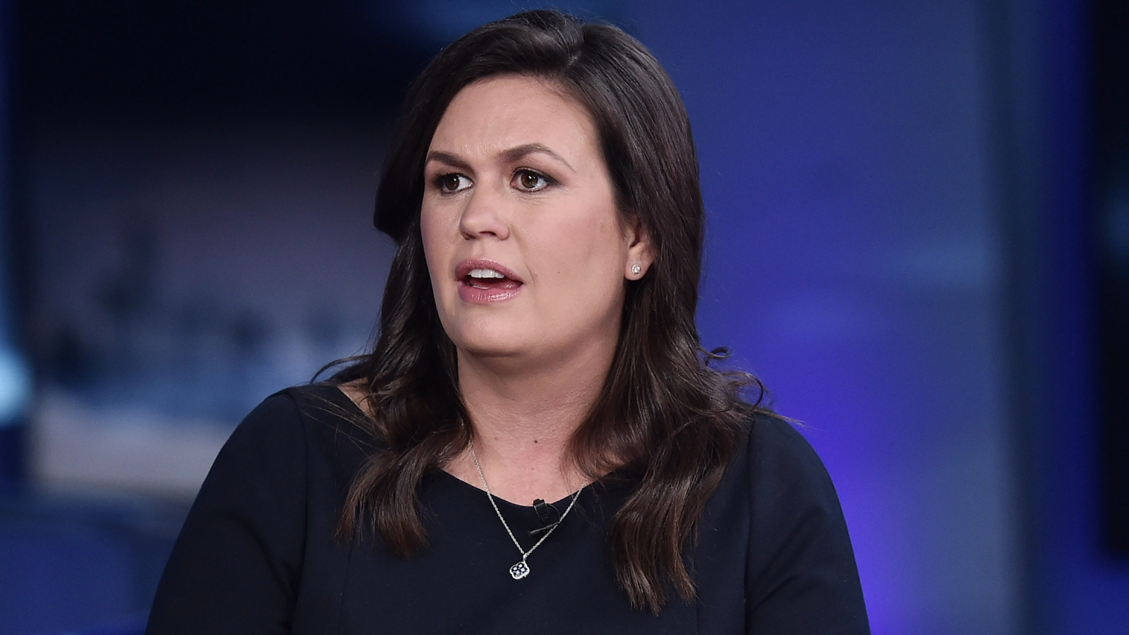 Sarah Huckabee Sanders Fashion Fail Doesn't Do Her Weight Loss - Sarah Huckabee Sanders Measurements: Height, Weight & Personal Details