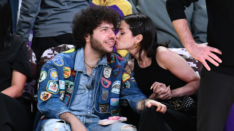 Selena Gomez kissing Benny Blanco courtside at Lakers game